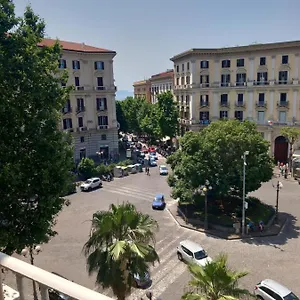 Apartment La Casa Di Elvira, Naples
