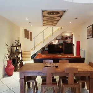 Apartment Monticelli, Naples